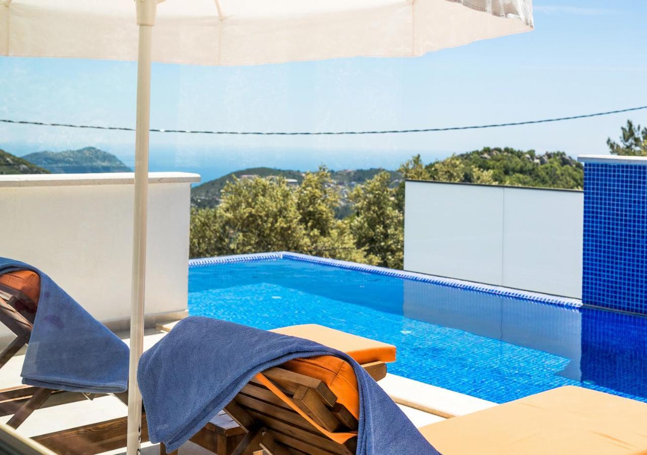 Villa 1 Sleeps 2 Honeymoon Isolated Infinity-Villa Orkide Uzumlu  Kültér fotó