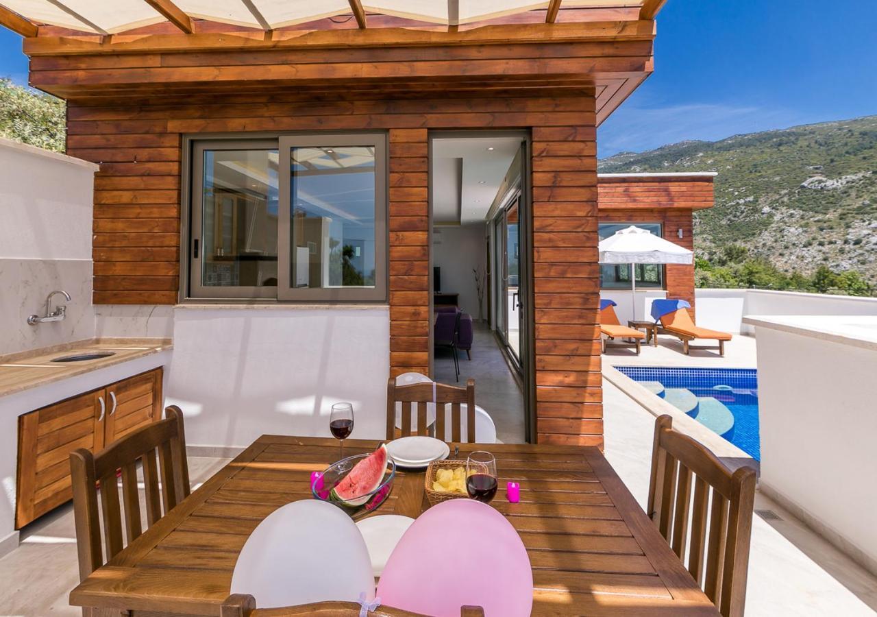 Villa 1 Sleeps 2 Honeymoon Isolated Infinity-Villa Orkide Uzumlu  Kültér fotó